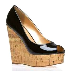 Shoedazzle Aislin peep toe cork wedge shoe